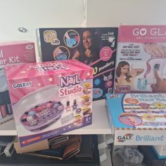 Girls Nails Jewellery hair sets
