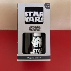 Star Wars mug and sock gift set