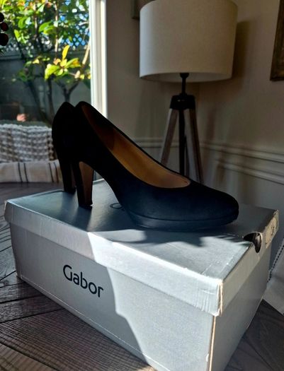 Black Suede Gabor heels Size 36.5