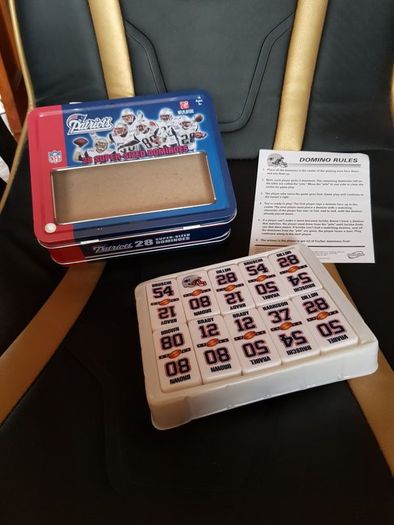Collectors tin New England patriots super sized dominoes game