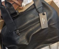 Leather handbag