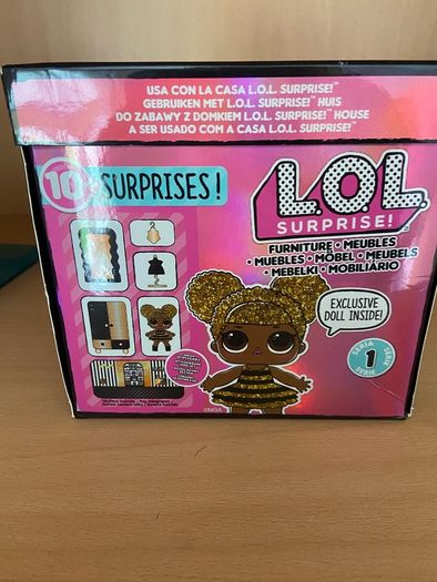 LOL DOLLS big and small include loads of accesories
