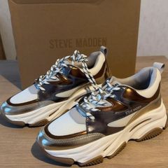 Steve Madden runners