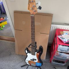 Sx left handed jazz bass