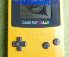 Nintendo Game Boy Color - Yellow , works well (for sale without the game)