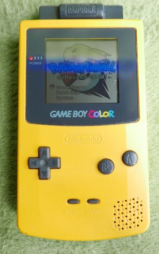 Nintendo Game Boy Color - Yellow , works well (for sale without the game)
