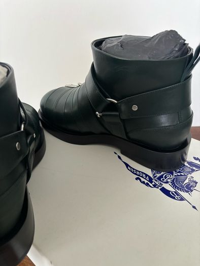 Brand new Burberry Ladies Roper Boot Size 5