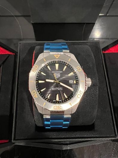 TAG Heuer Aquaracer Professional 200 Solargraph