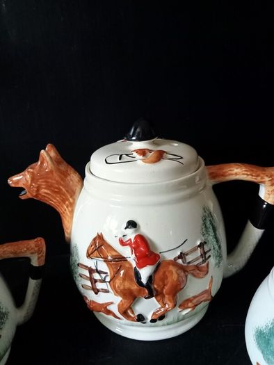 Fox and Hounds Novelty Teapot Set