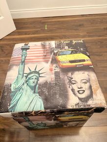 New York storage  box.