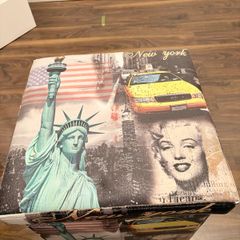 New York storage  box.