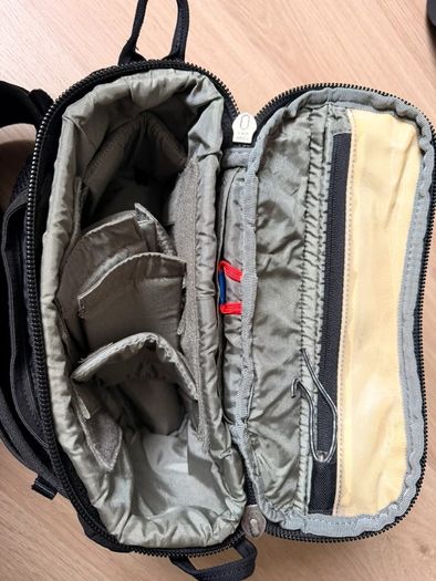 Think Tank Photo Speed Demon Camera Bag - Waist Pack or Shoulder Bag in Mint Condition
