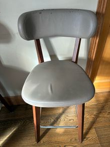 3 bar/high stools