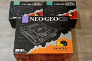 Neo Geo CD top loader + 2x boxed controllers