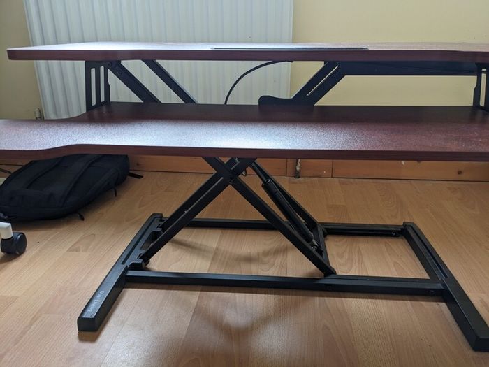 Standing desk