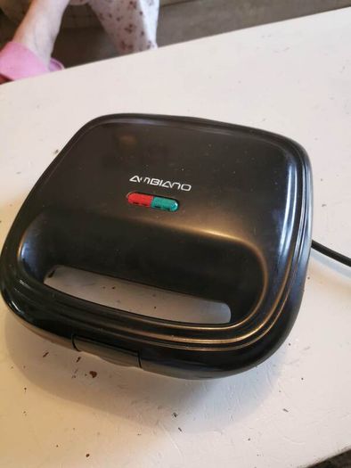Kitchen Appliance Clearance Lot