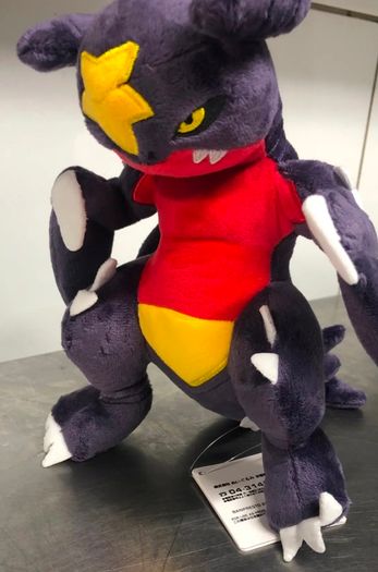 Pokemon Garchomp 20cm stuffed plush toy