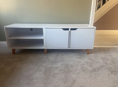 TV Stand (White) Free