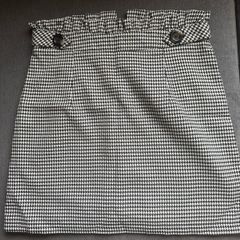 Mini skirs, Size 10