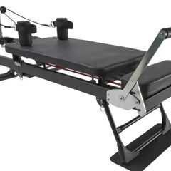 Reformer pilates machine