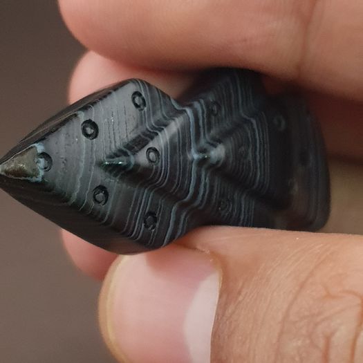 Vintage Natural Pattern Eyes Agate Arrow Shape Pendant Amulet