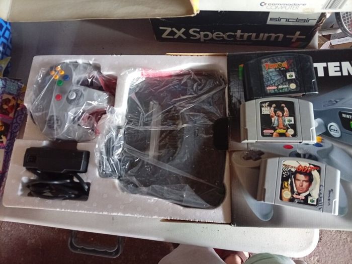 Nintendo 64 boxed with games