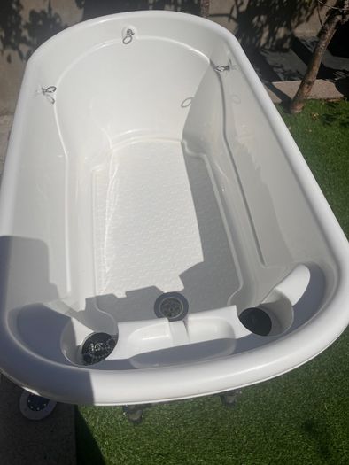 Dog grooming bath