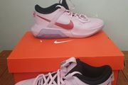New Nike Air Zoom size 4uk