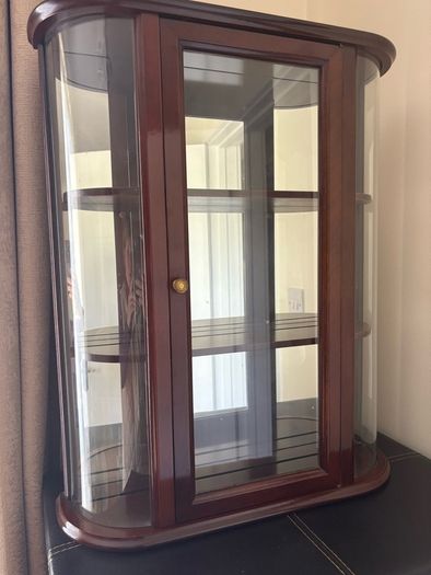 Vintage The Bombay Company Mirrored Curved Glass Wood Curio Cabinet