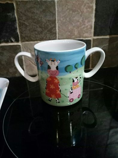 Beautiful Tin Box, with matching plate and cup included