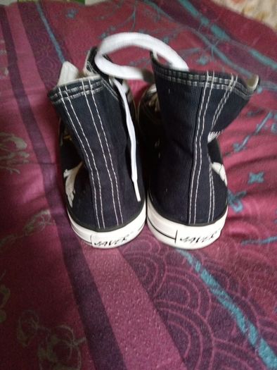 Snoopy and woodstock yoga high tops - size 37