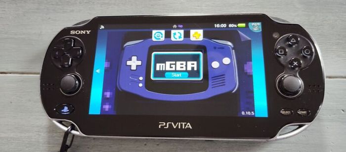 Psvita 1004 Oled Modded Henkaku 128gb Original Charger Excellent