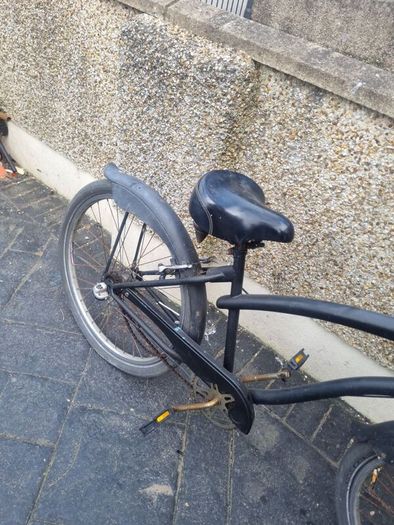 bike cruiser needs tidying