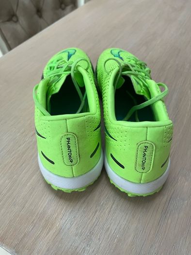 Nike Astro Trainers - UK 7.5