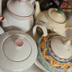 5 Teapots