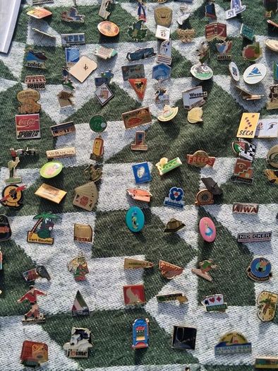 900 Vintage Enamel Pin Badges(rrp 1800-2500 euro)