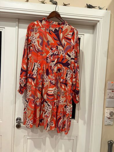 Ladies dress