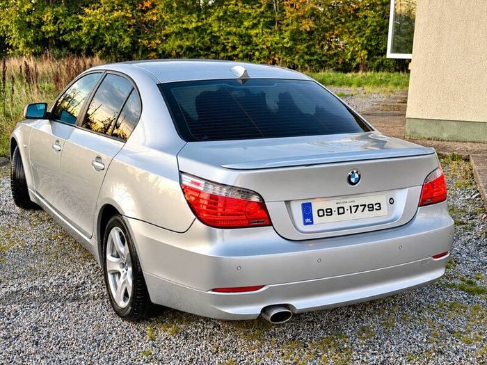 BMW 5-Series 2009