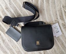 Tommy Hilfiger handbag