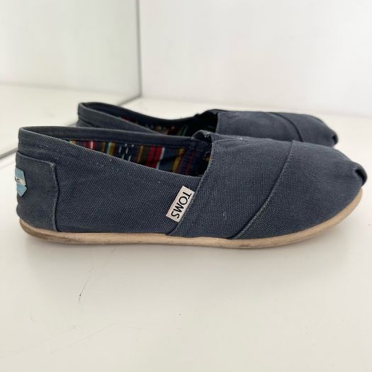 Toms navy shoes UK4