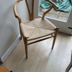 Wishbone mid century / scandi style chair