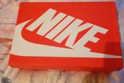 mens trainers
