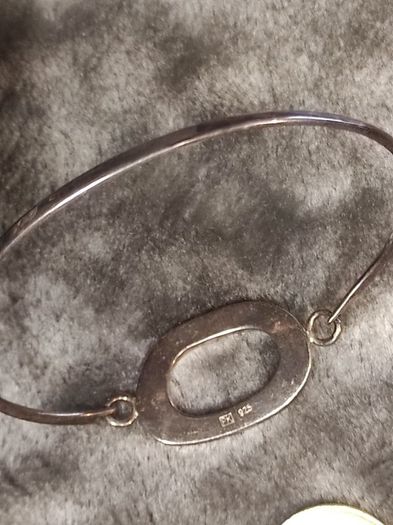 Vintage sterling silver bangle