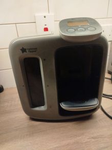 Bottle maker