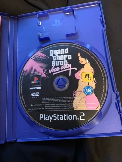 Grand Theft Auto: Vice City PS2 game w poster