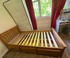 Single bed with storage and mattress