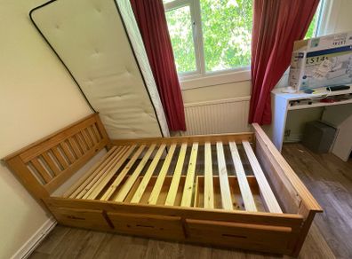 Single bed with storage and mattress