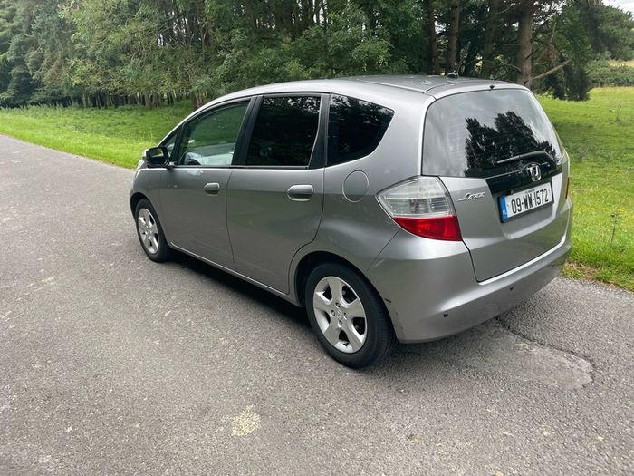 2009 Honda Jazz fresh nct + android auto with camera and sensors