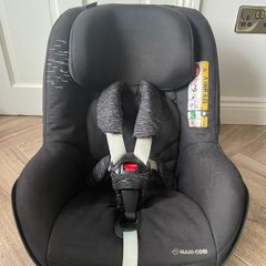 Maxi cosi 2 way pearl car seat