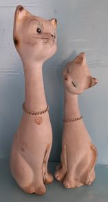 2 Cats vintage long neck ornaments